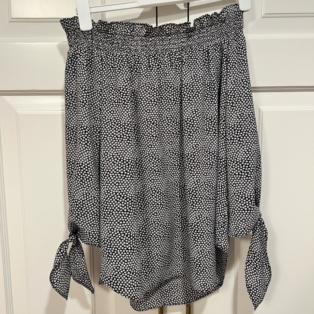 Michael Kors Galen Off The Shoulder Top in M